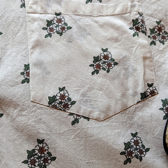 Hunters Run Tropical Shirt Medium White Red - Picture 2 of 13